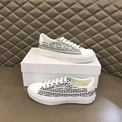 Zapatos de hombre Givenchy Código: 0321B30 Talla: 38-44