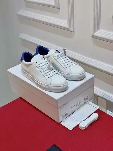 Zapatos Givenchy para hombre y mujer Código: 0318C40 Talla: Mujer 35-41, Hombre 38-45
