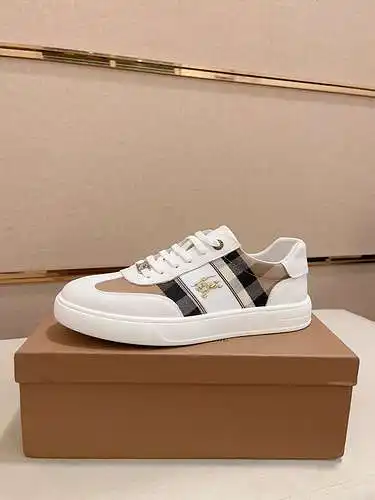 Zapatos de hombre Burberry Código: 0314B60 Talla: 38-44