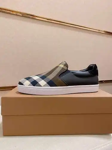Zapatos de hombre Burberry Código: 0314B30 Talla: 38-44