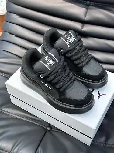 Zapatos de hombre Givenchy Código: 0304B80 Talla: 39-44 (38, 45 personalizados)