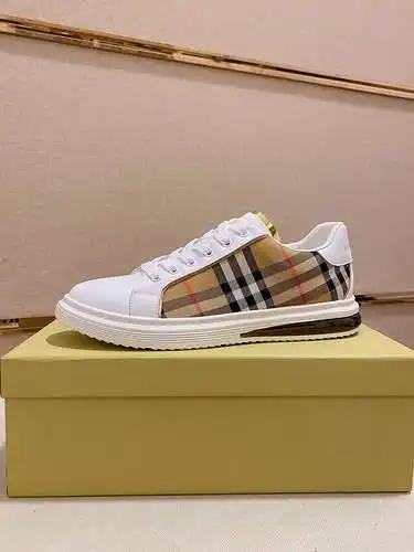 Zapatos de hombre Burberry Código: 0314B40 Talla: 38-44