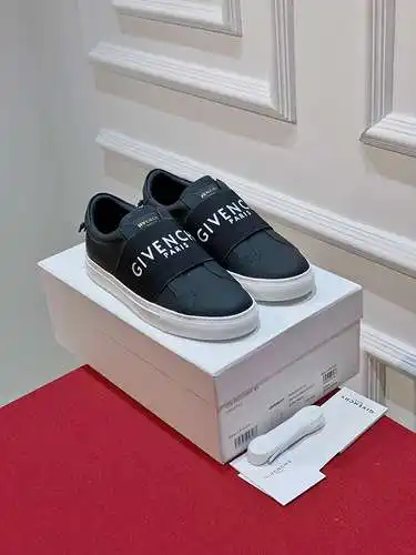 Zapatos Givenchy para hombre y mujer Código: 0318C40 Talla: Mujer 35-41, Hombre 38-45