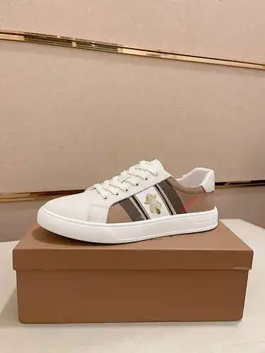 Zapatos de hombre Burberry Código: 0314B60 Talla: 38-44
