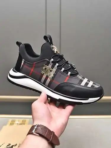 Zapatos de hombre Burberry Código: 0223B40 Talla: 38-44 (45 se puede personalizar)