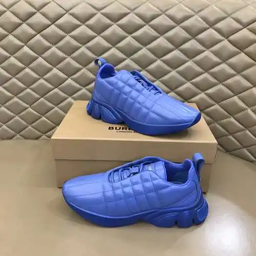 Zapatos de hombre Burberry Código: 0321B70 Talla: 38-44 (45 personalizados)