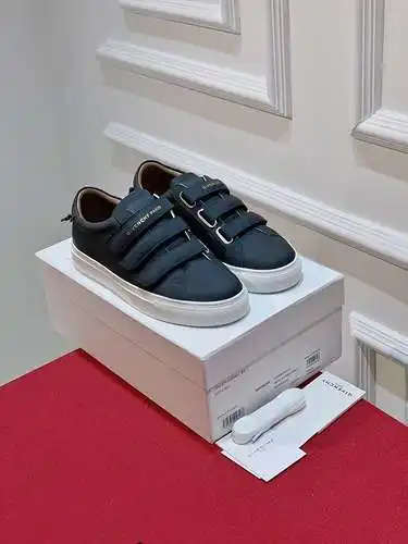 Zapatos Givenchy para hombre y mujer Código: 0318C60 Talla: Mujer 35-41, Hombre 38-45