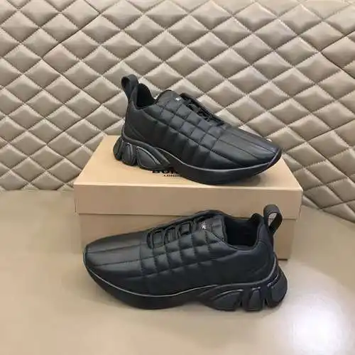 Zapatos de hombre Burberry Código: 0321B70 Talla: 38-44 (45 personalizados)