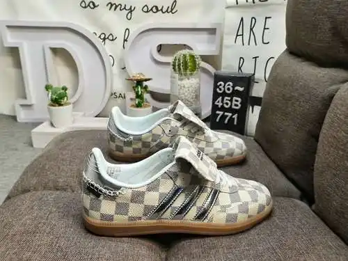 771DAdidas originals Busenitz Vulc adidas Casi 70 años de originales clásicos hechos de gamuza origi