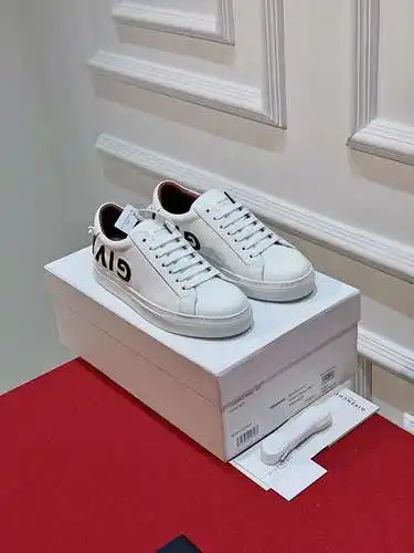 Zapatos Givenchy para hombre y mujer Código: 0318C60 Talla: Mujer 35-41, Hombre 38-45