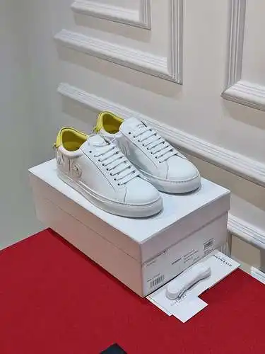 Zapatos Givenchy para hombre y mujer Código: 0318C60 Talla: Mujer 35-41, Hombre 38-45