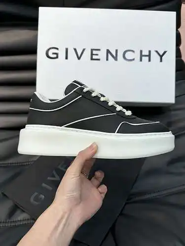 Zapatos de hombre Givenchy Código: 0304B80 Talla: 39-44 (38, 45 personalizados)
