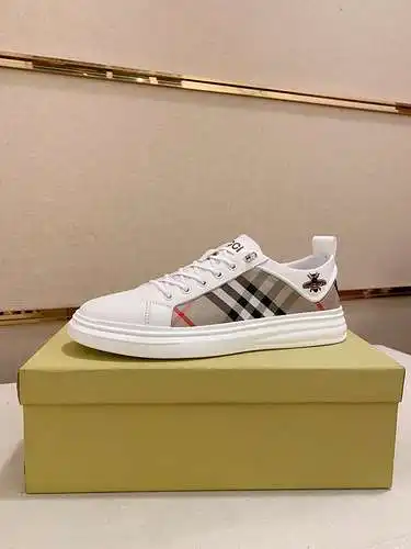 Zapatos de hombre Burberry Código: 0327B50 Talla: 38-44
