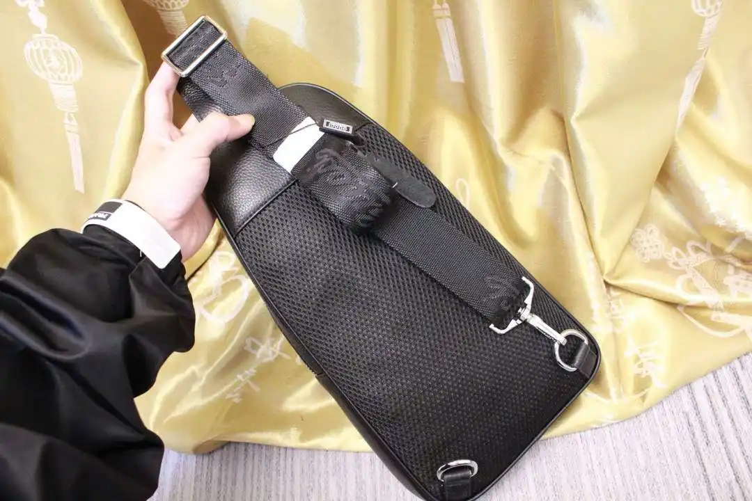 KK01850 (3).webp