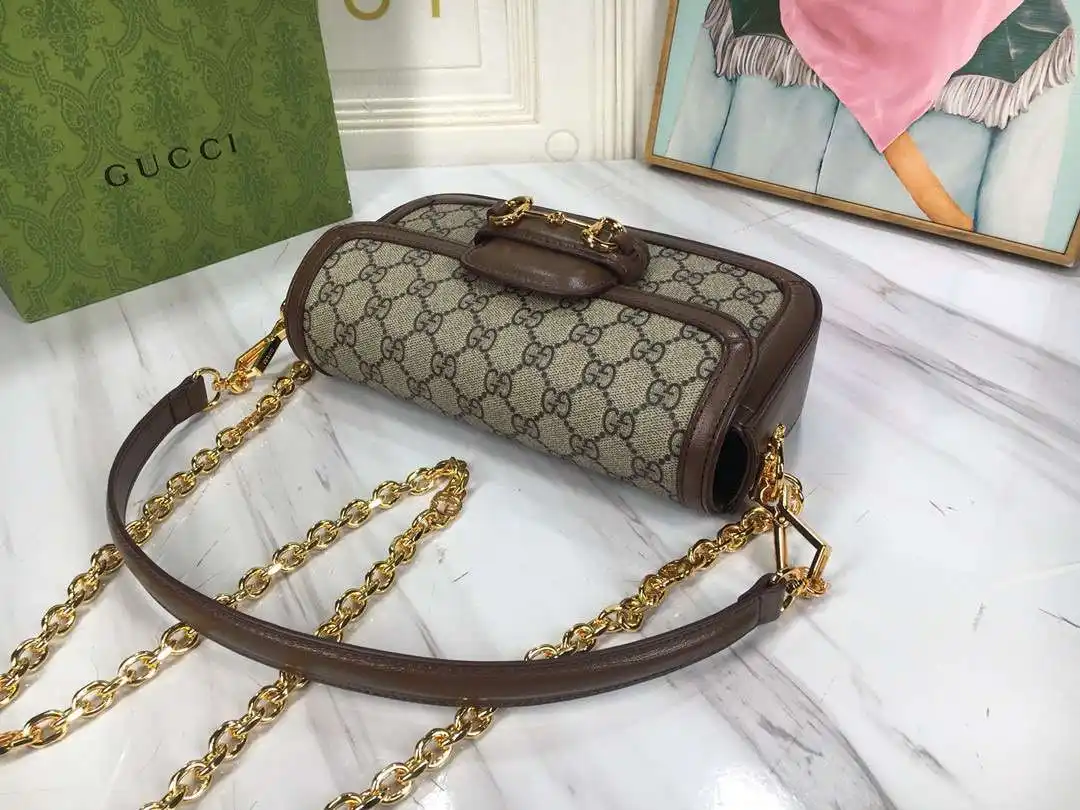 KK01950 (29).webp