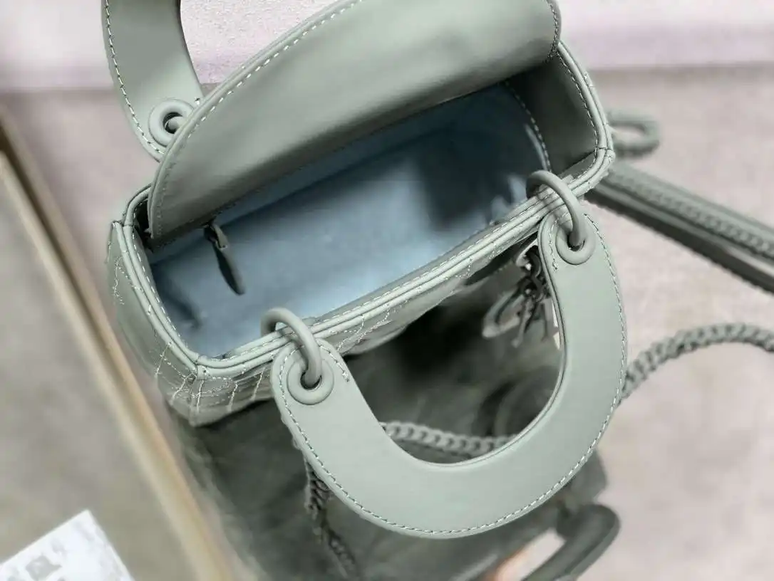 KK04850 (15).webp