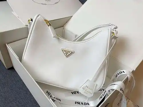 Bolso de axila Bolso de mujer Pu@da Bolso de hombro Pu@da Hecho de piel de vacuno original importada