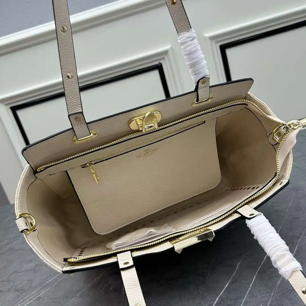 KK03050 (20).webp