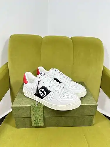 Zapatos de hombre GUCCI Código: 0325D00 Talla: 39-44 (se puede personalizar 38 45 no se pueden devol