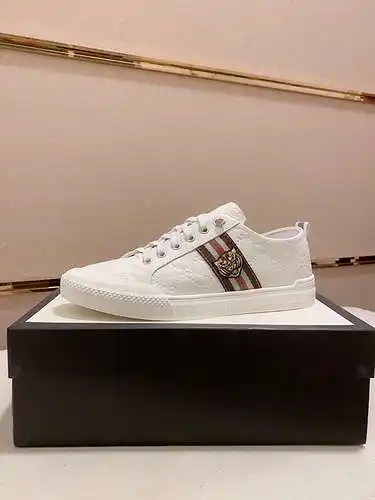 Zapatos de hombre GUCCI Código: 0326B40 Talla: 38-44