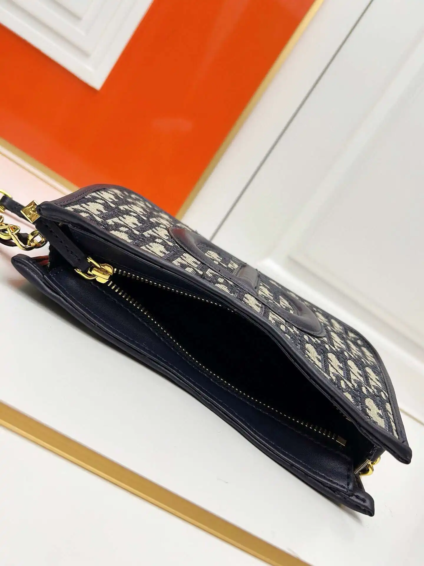 KK01750 (5).webp