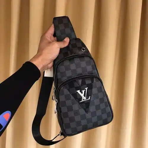 Bolso de pecho Bolso de hombre LL Bolso bandolera LL Hecho de piel de vaca original importada Calida