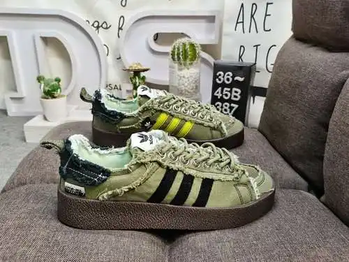 En la segunda serie de colaboración entre 387DAdidas Originals y la marca de moda Song for the Mute,