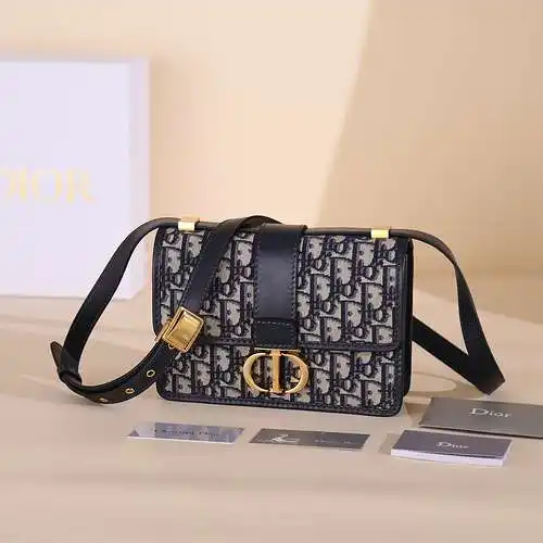 Bolso Montaigne Bolso de mujer D's Bolso bandolera D's Fabricado en cuero original importado de prim