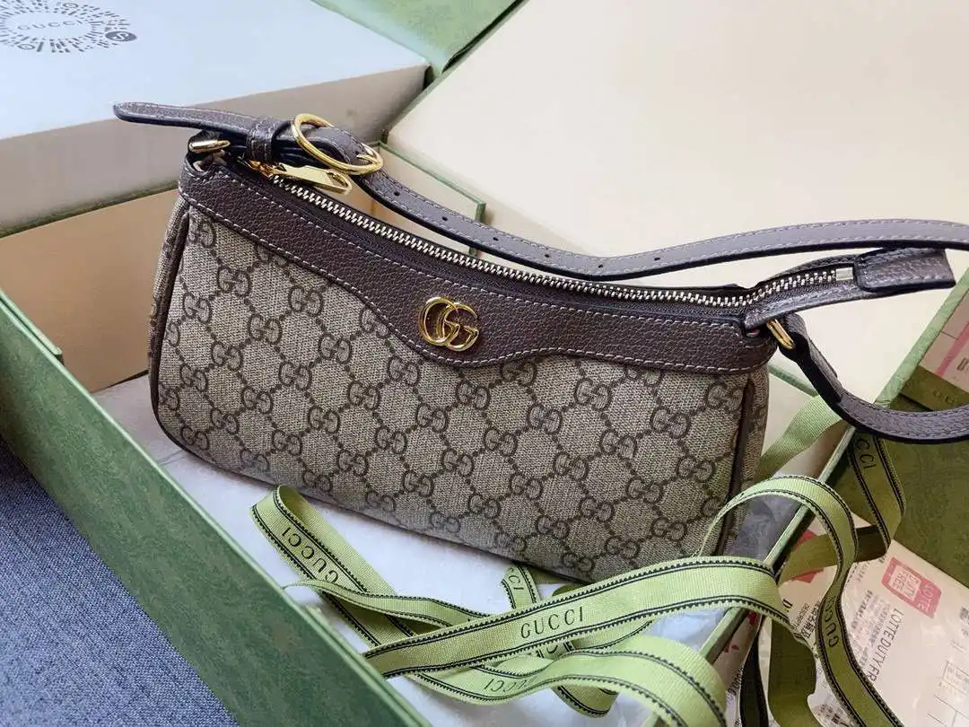 KK01850 (1).webp
