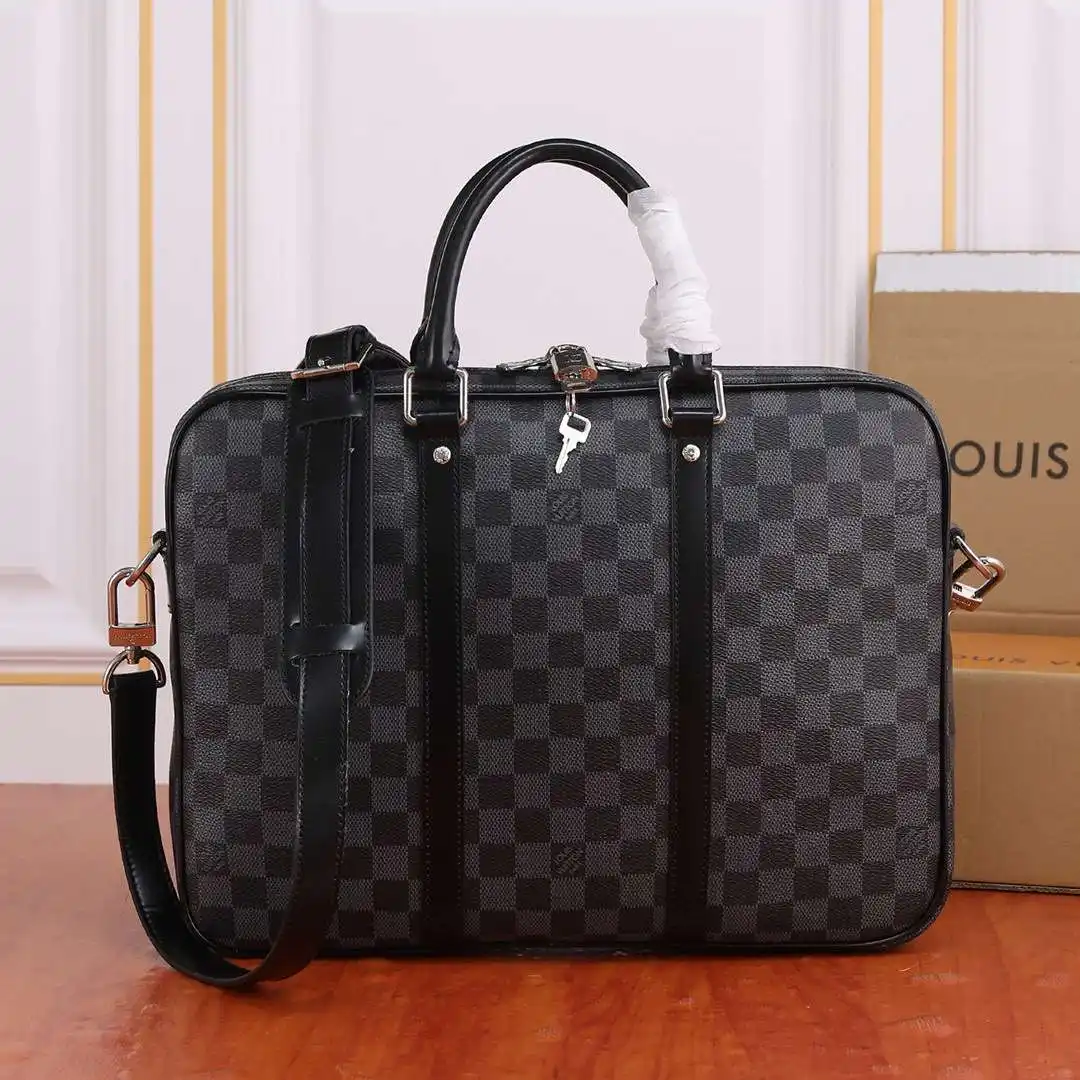 KK02950 (1).webp