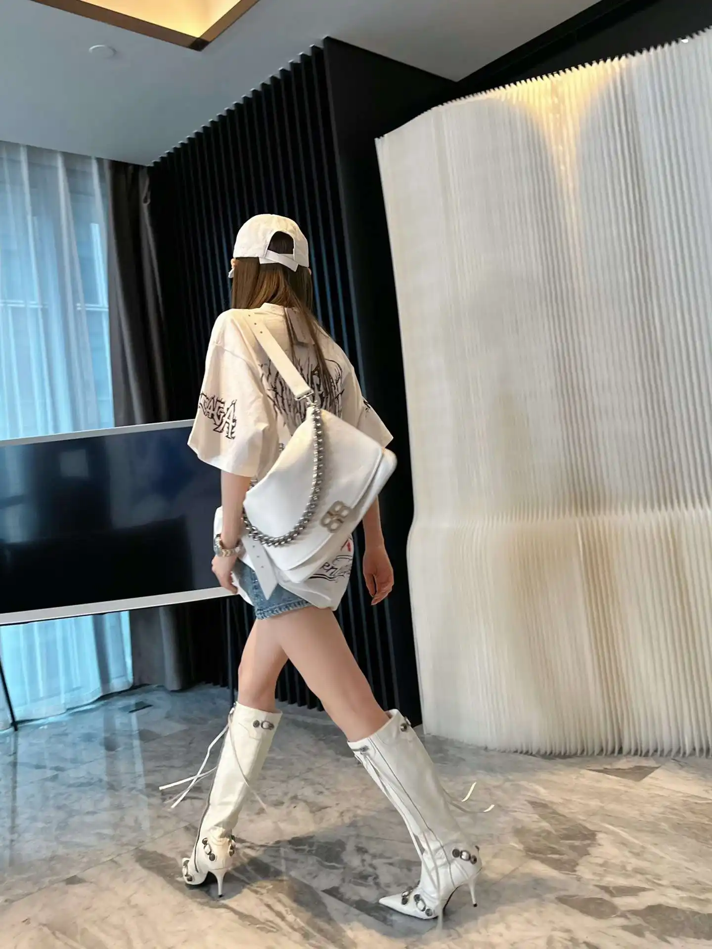 i1703757309_5239_7.webp
