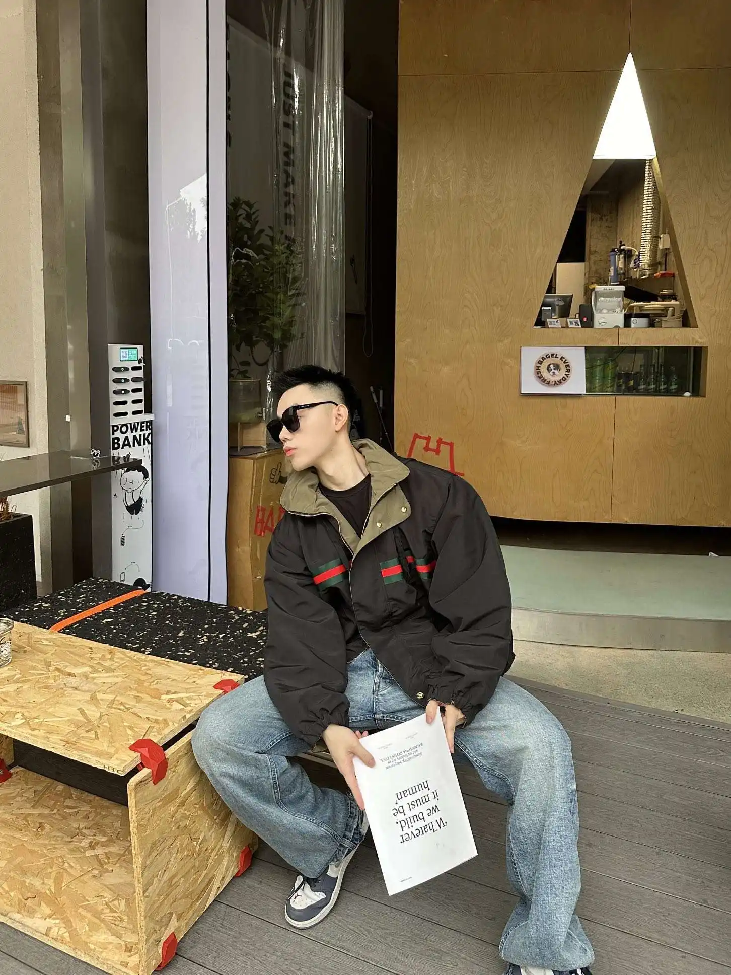 1711689066668.webp