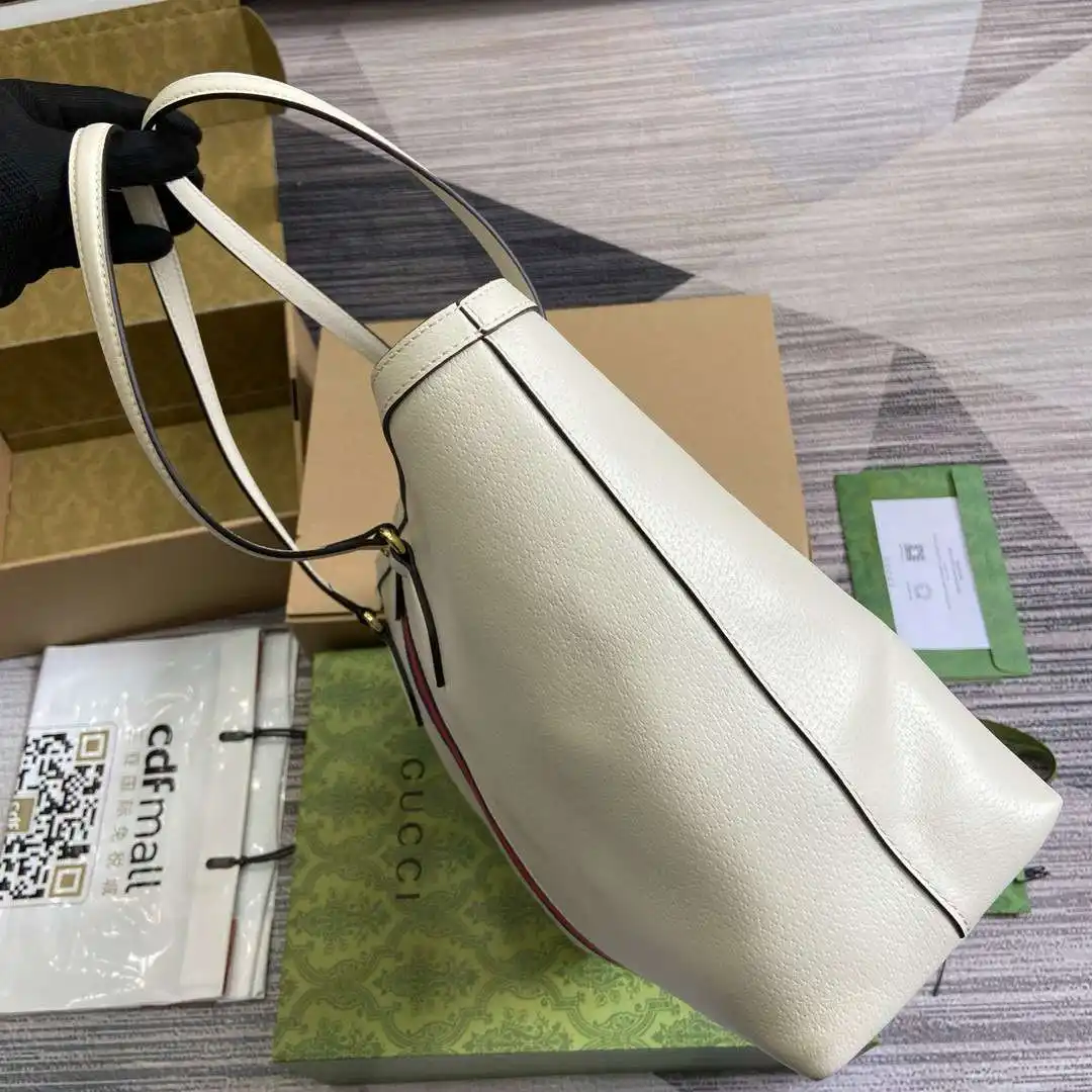KK04450 (9).webp