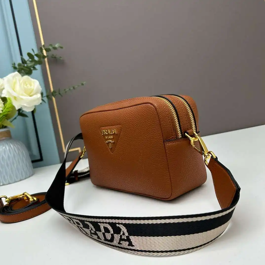 KK02550 (32).webp