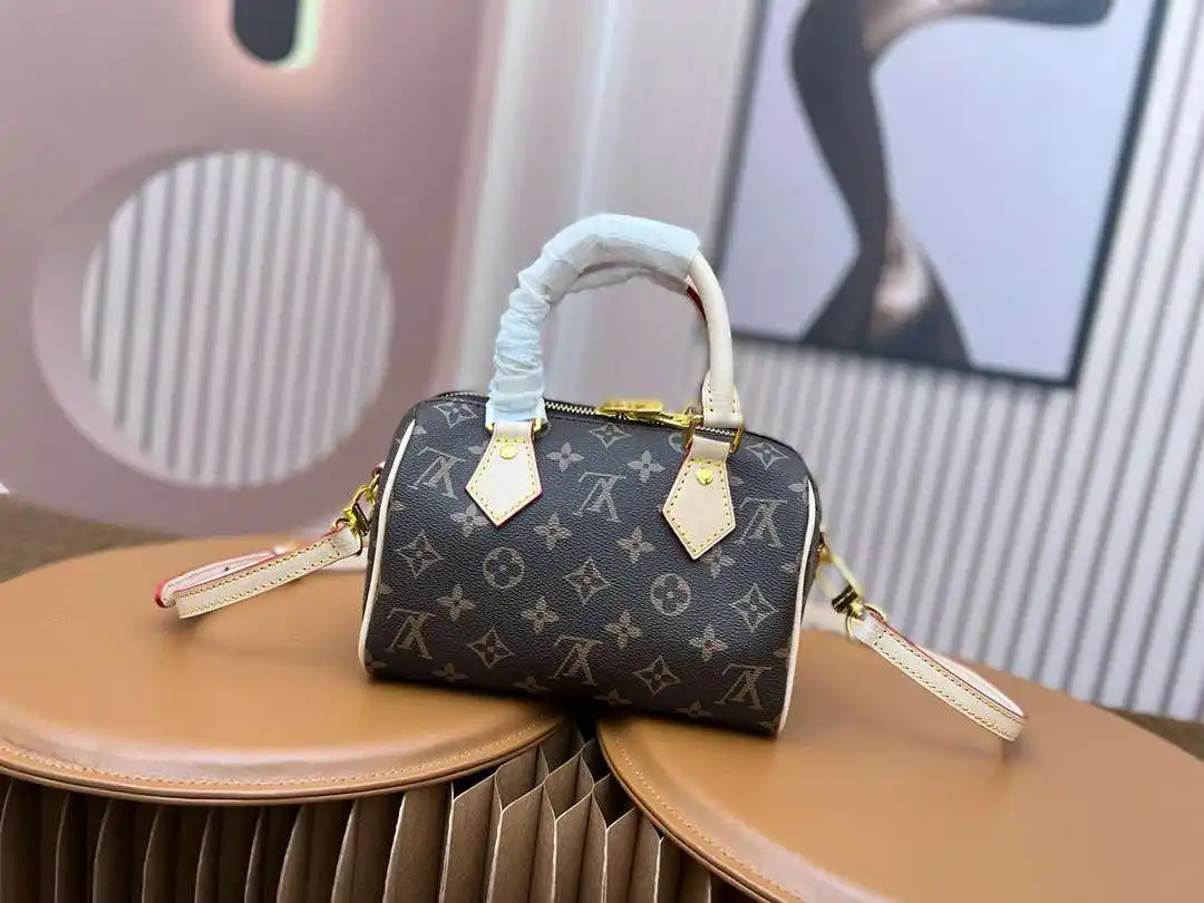 KK01650 (17).webp