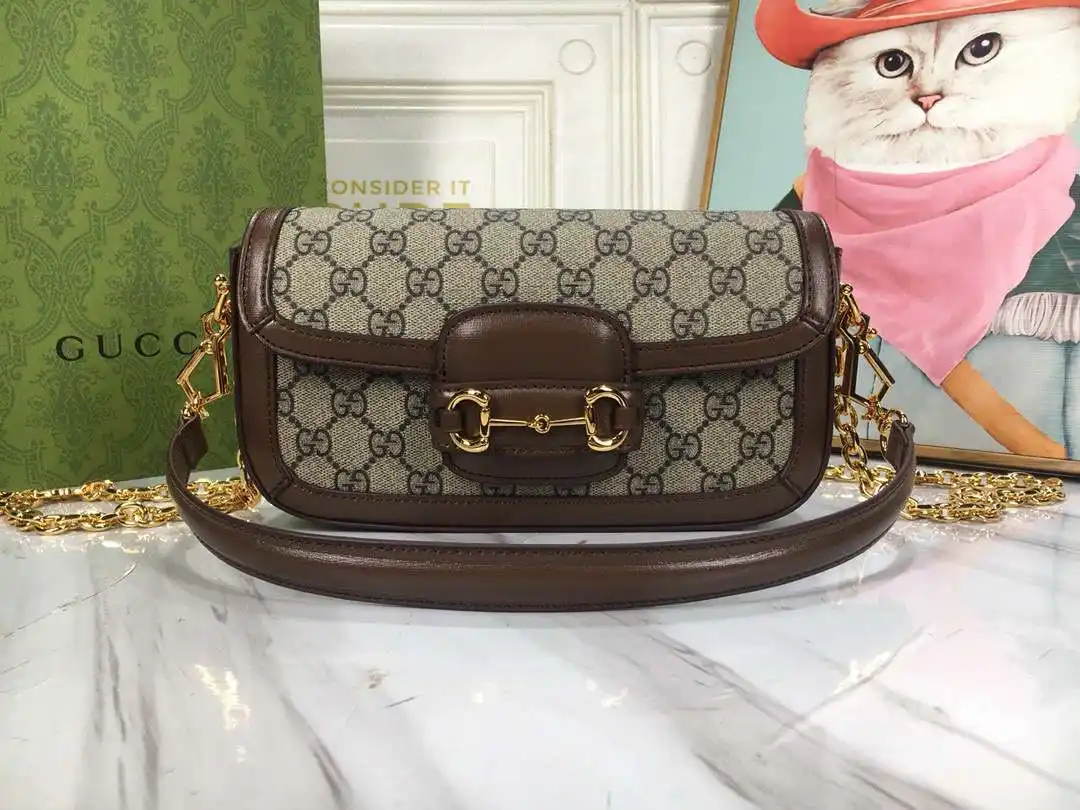 KK01950 (26).webp