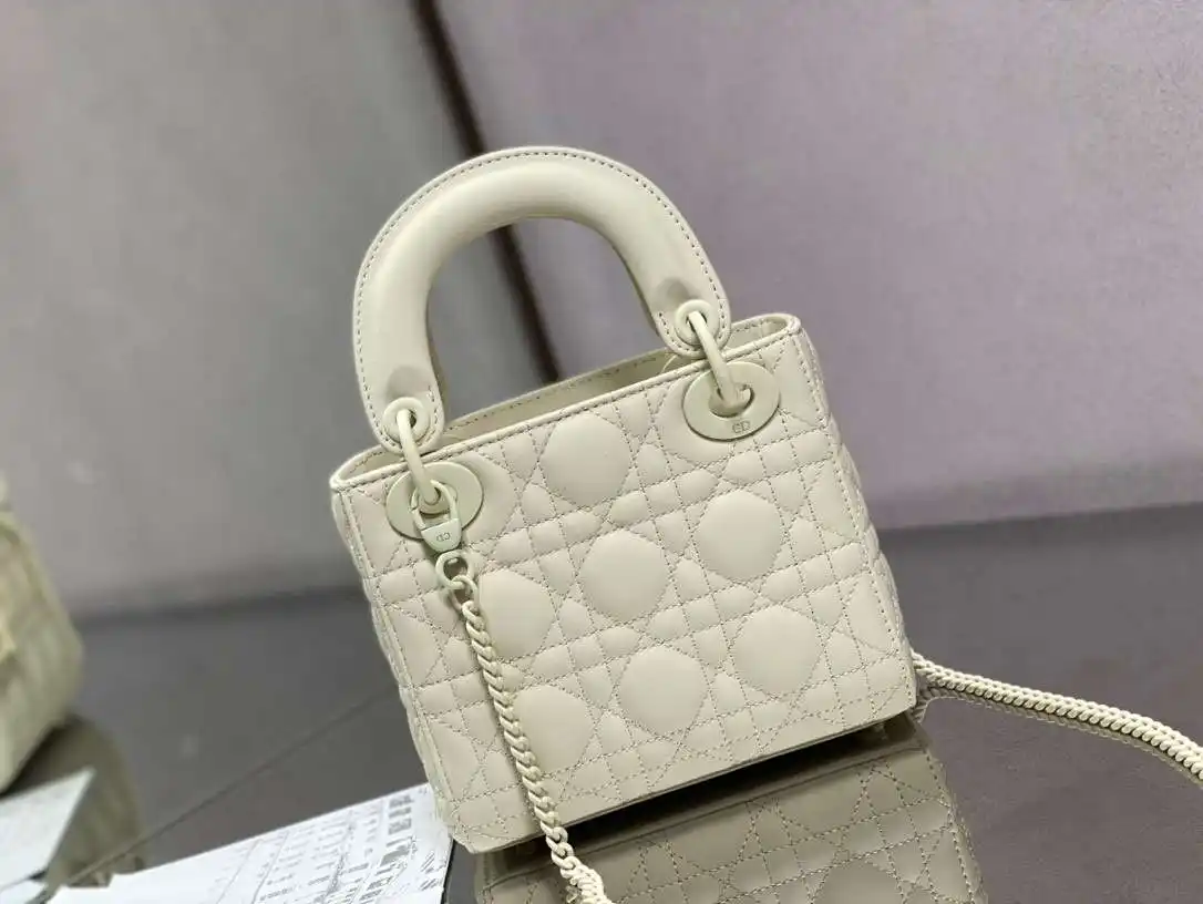 KK04850 (3).webp
