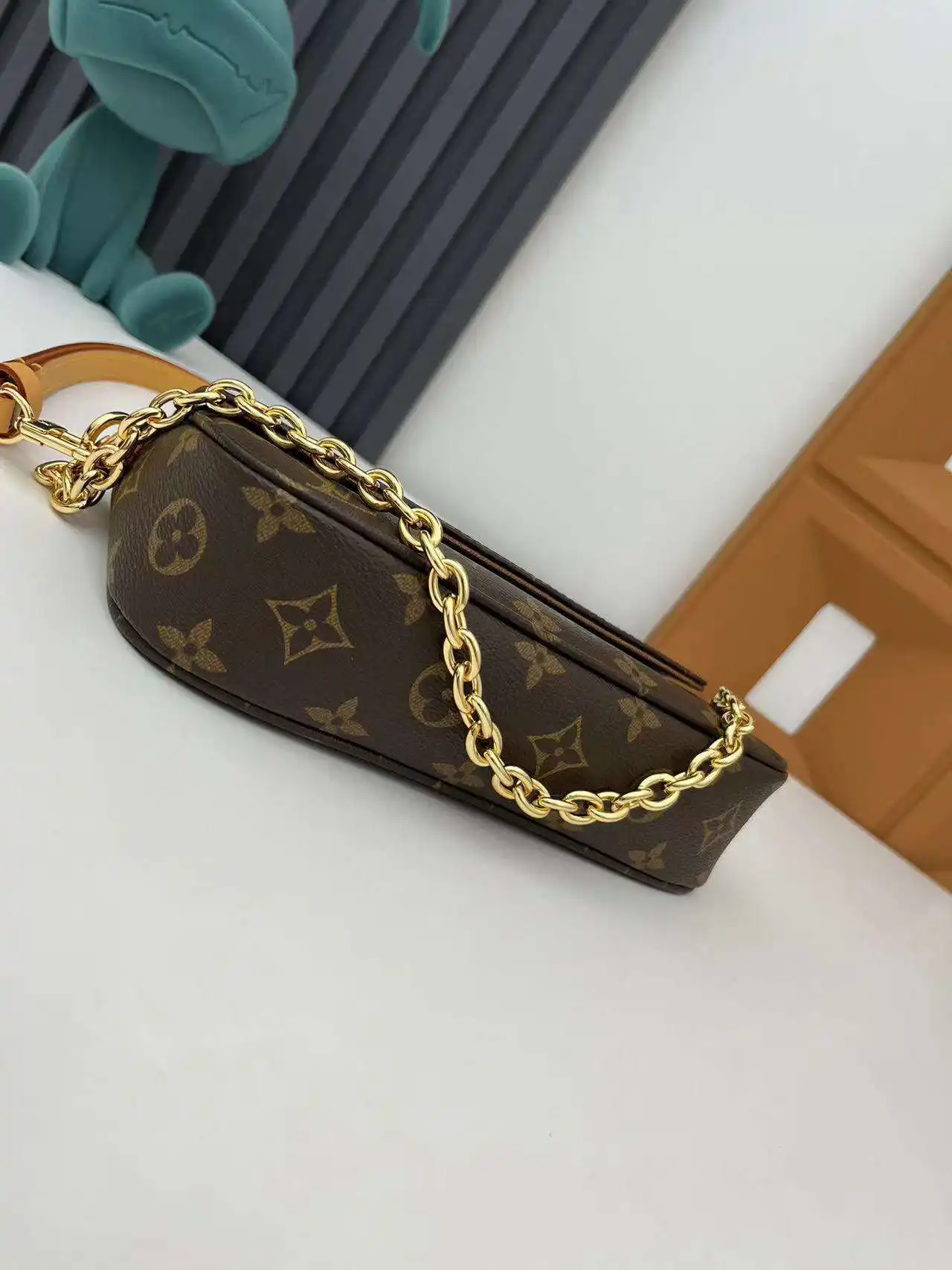 KK03250 (4).webp