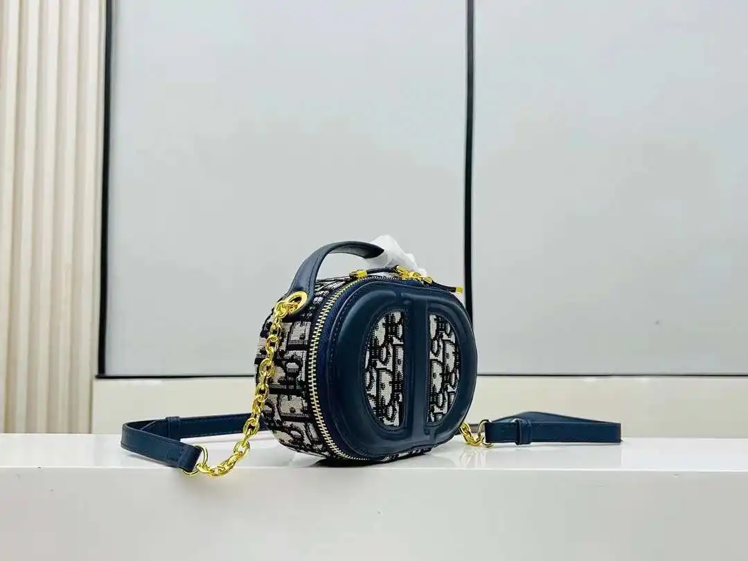 KK01850 (12).webp