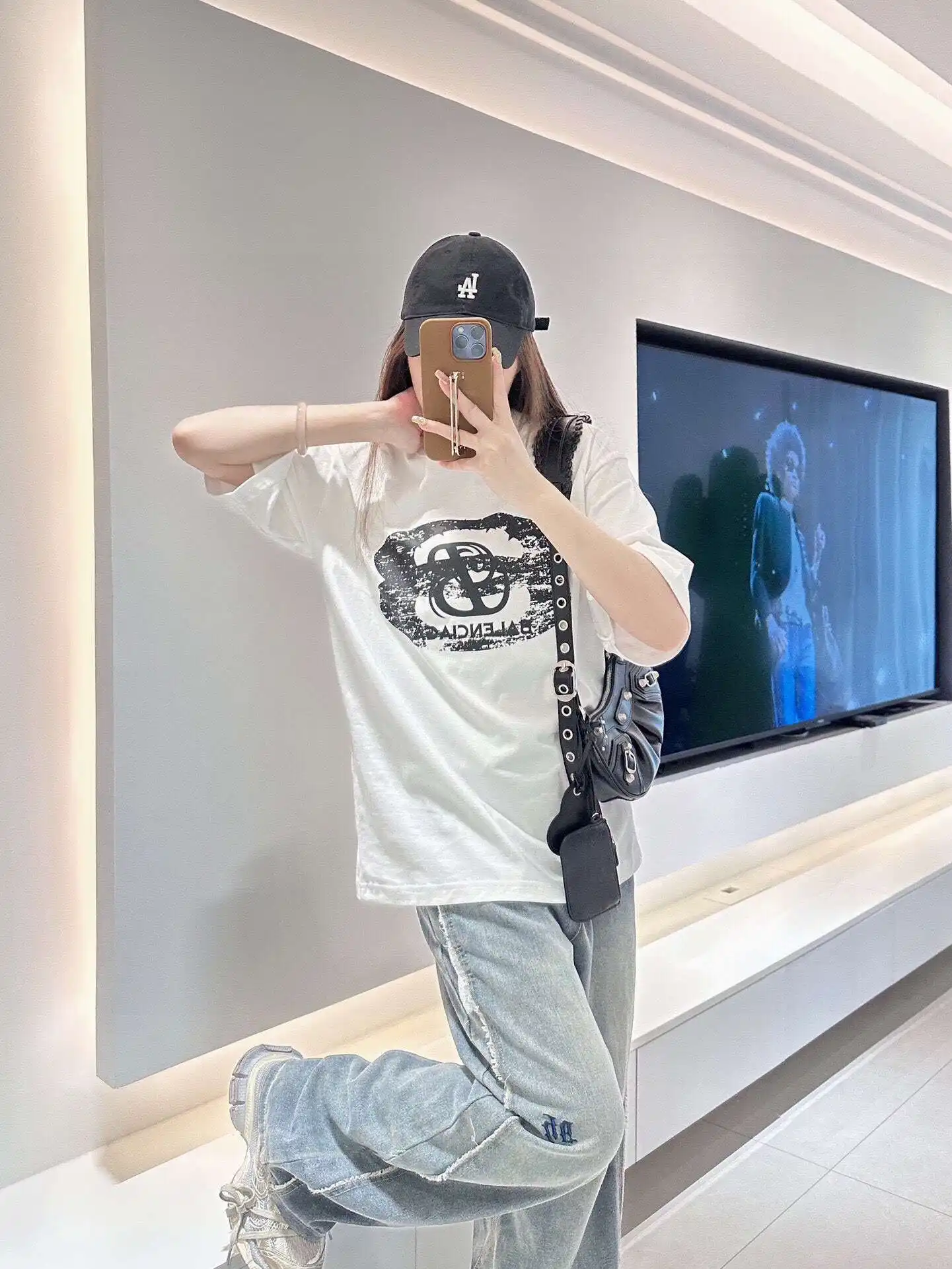 C7A79B46-6DA5-4E1E-A78E-A513D2325F8C.webp