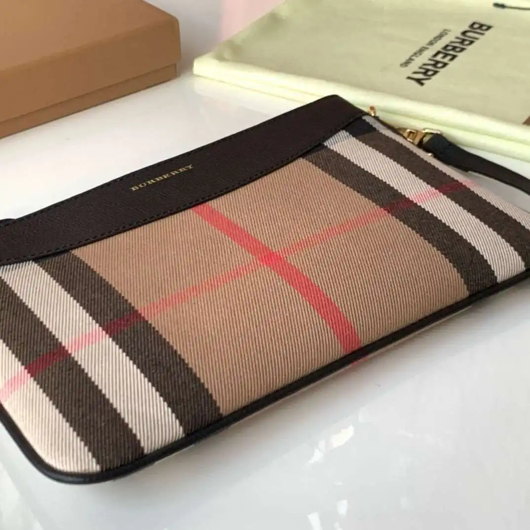 KK02850 (4).webp