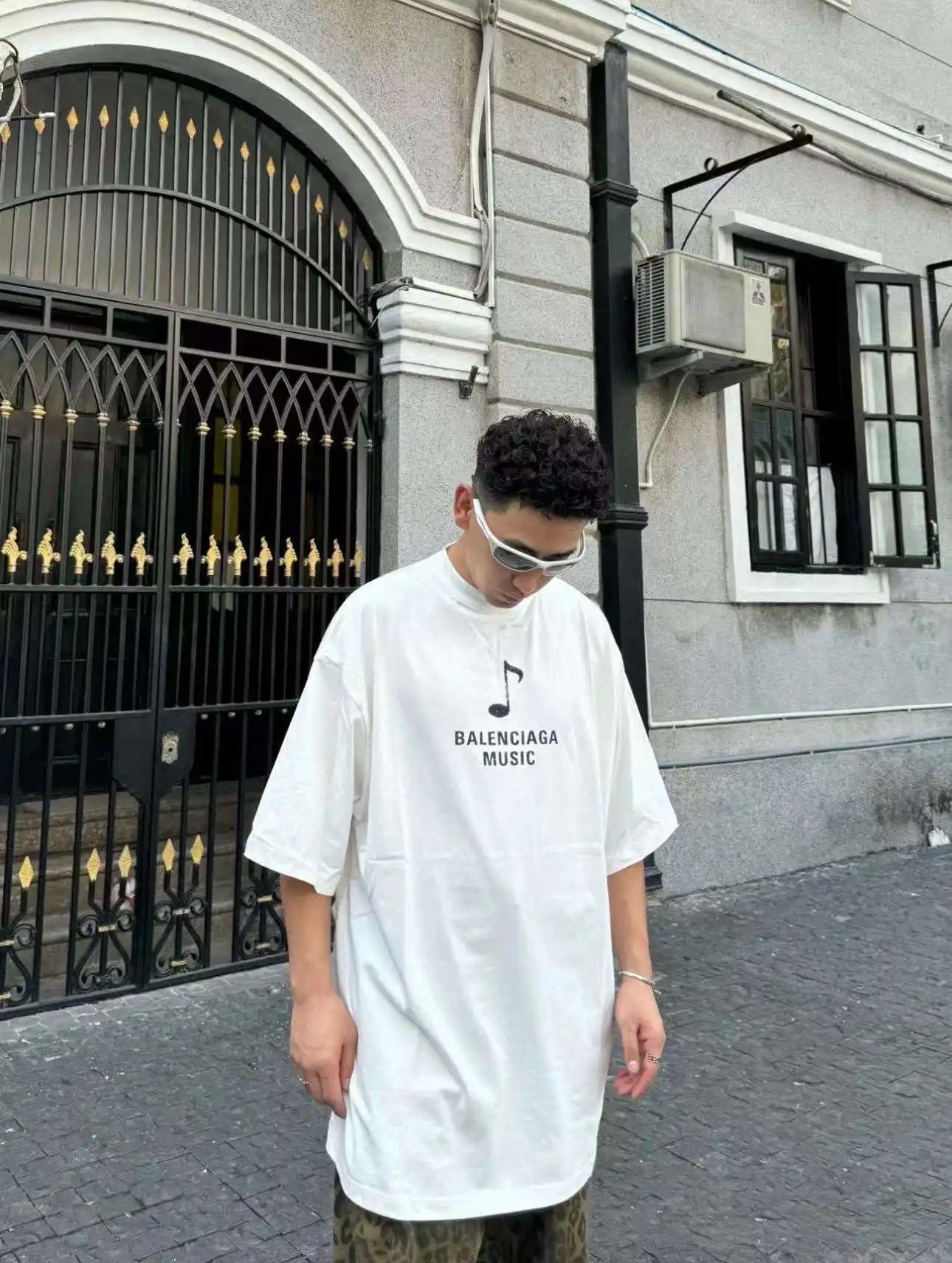 1711688438036.webp