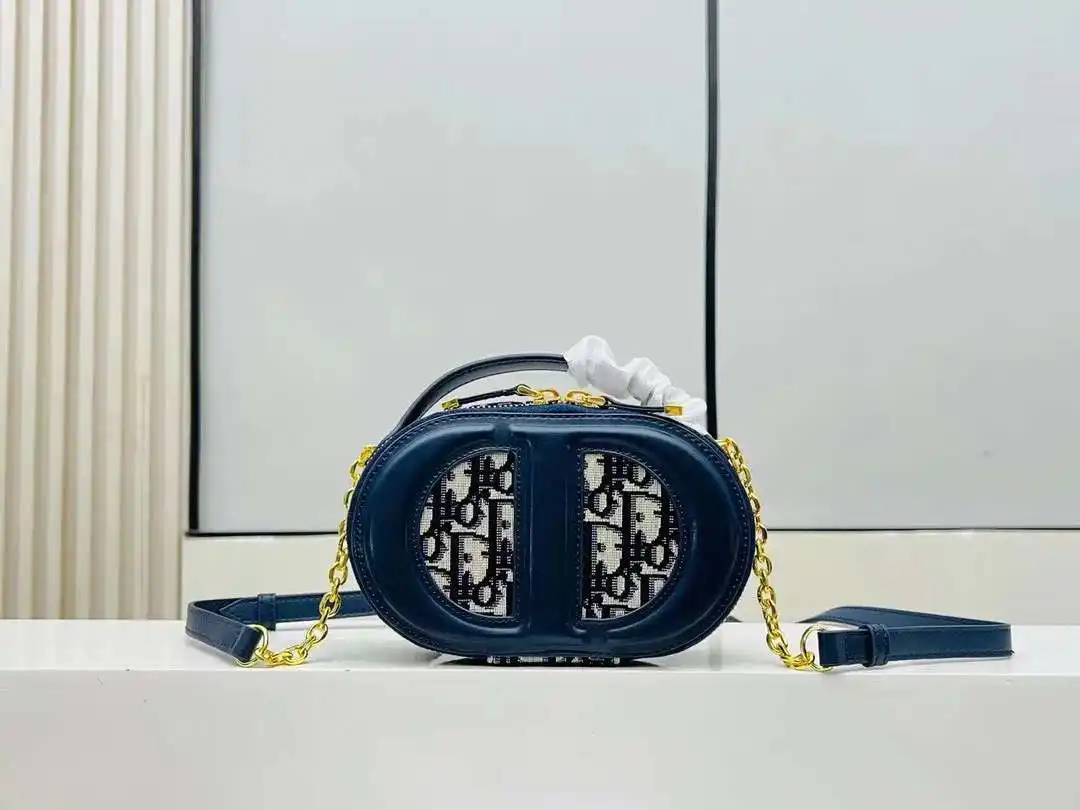 KK01850 (11).webp
