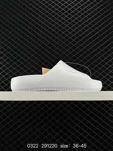 NIKE CALM SLIDE N.º de artículo: FD46 Pantuflas Talla: 36 37 38 39 4 4 42 43 44 4 Código: 2922 Detal