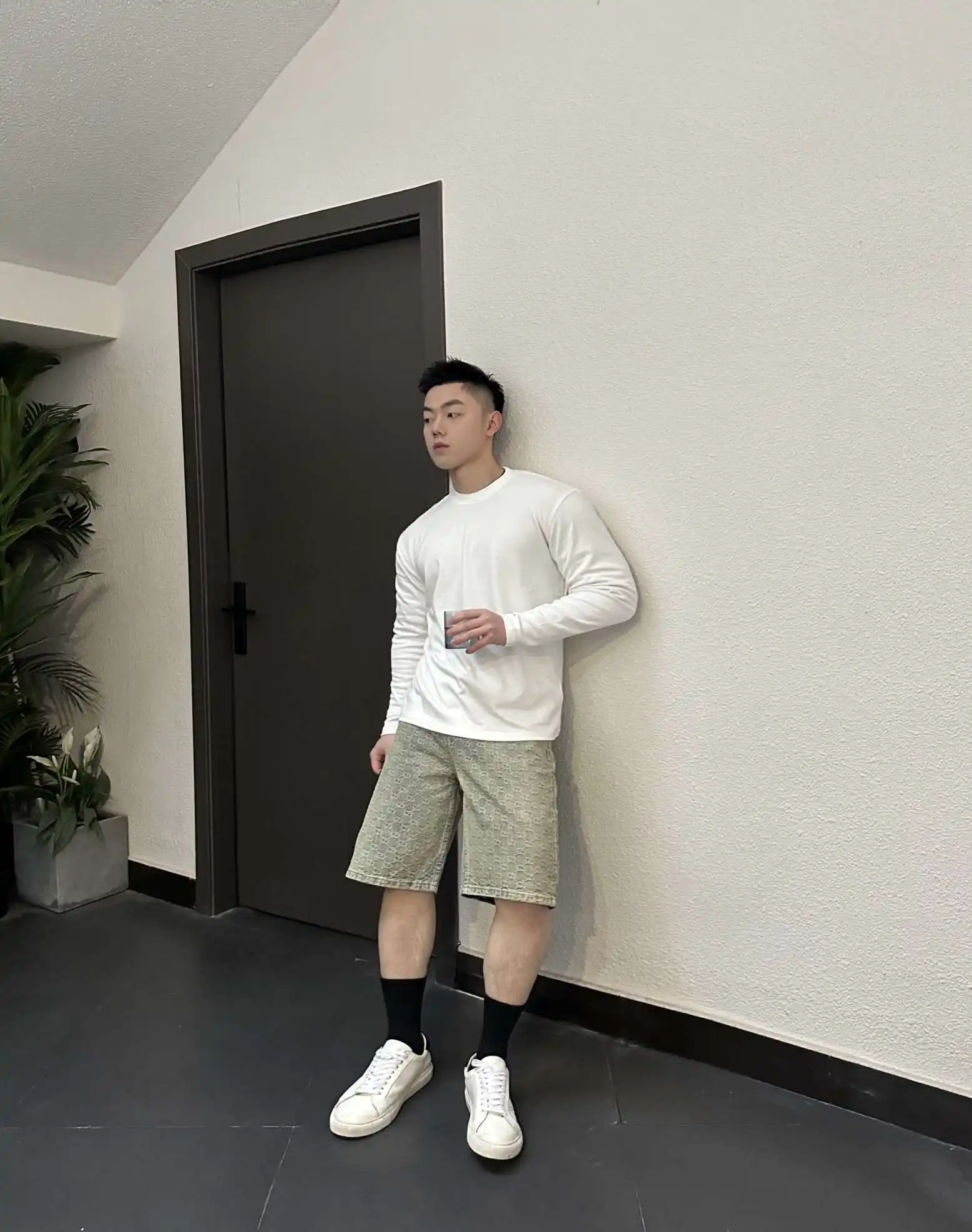 1711776645189.webp