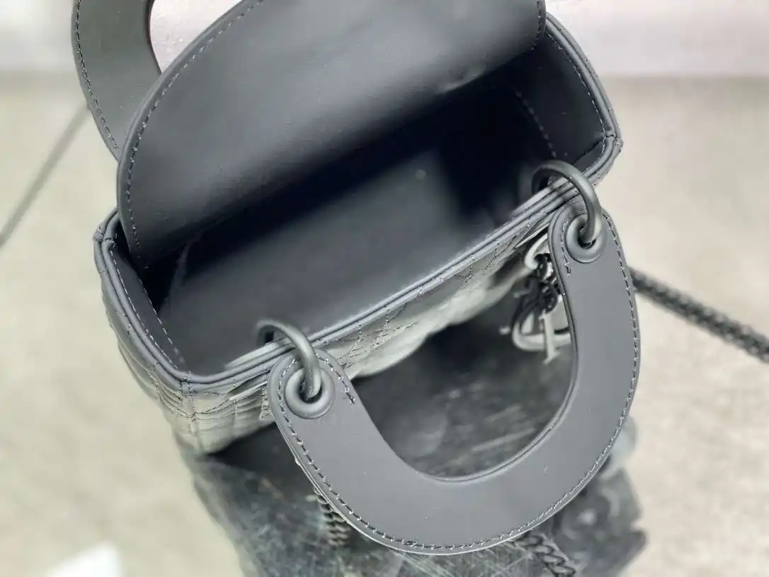 KK04850 (10).webp