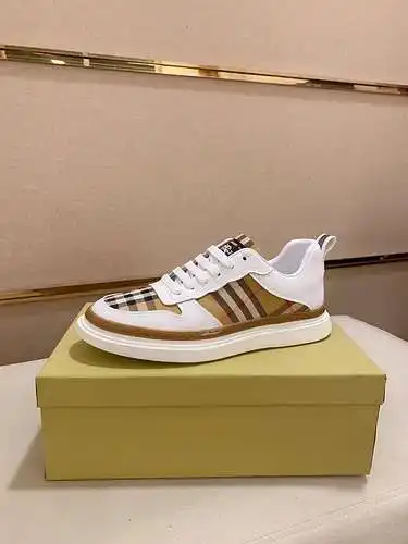 Zapatos de hombre Burberry Código: 0324B40 Talla: 38-44