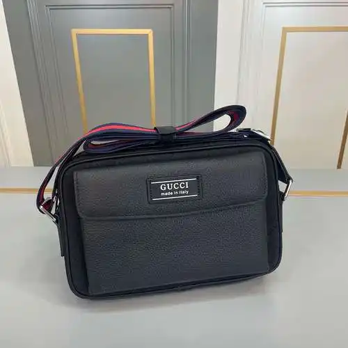 Bolso bandolera para hombre Bolso GG para hombre Bolso bandolera GG Hecho de piel de vacuno original