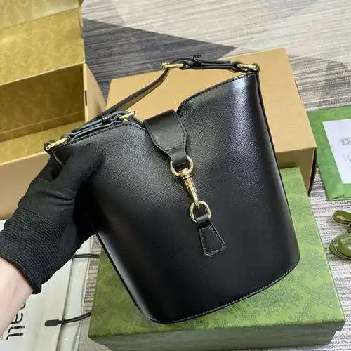Bolso tipo cubo Bolso de mujer GG Bolso de hombro GG Hecho de cuero original superior importado Vers