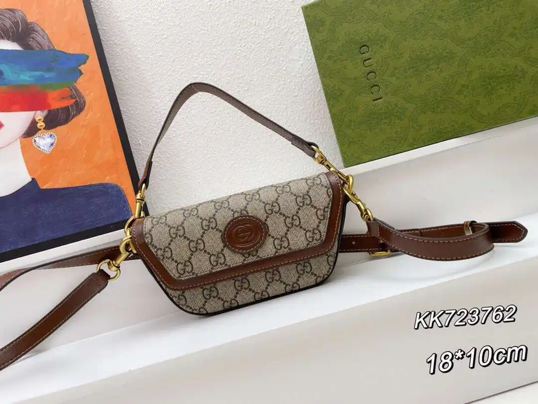 KK01950 (1).webp
